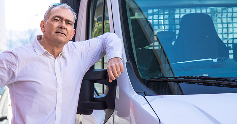 manager-with-fleet-truck